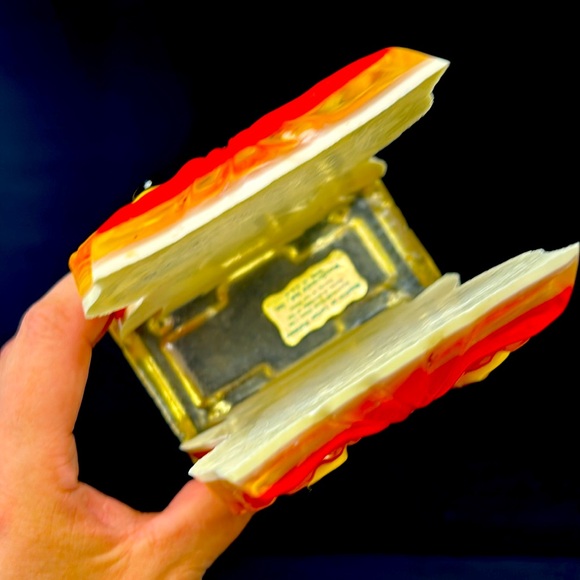 Retro 60’s “WONDERMOLD” lucite /resin owl shaped napkin/ letter holder - Picture 3 of 8